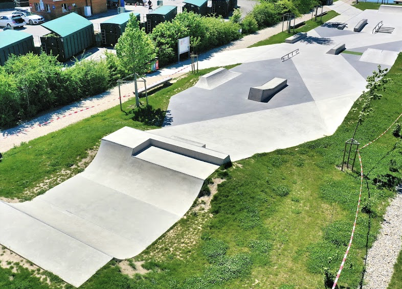 Mies skatepark